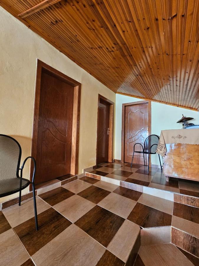 فندق Castle - Inside,Voga Guesthause Krujë المظهر الخارجي الصورة